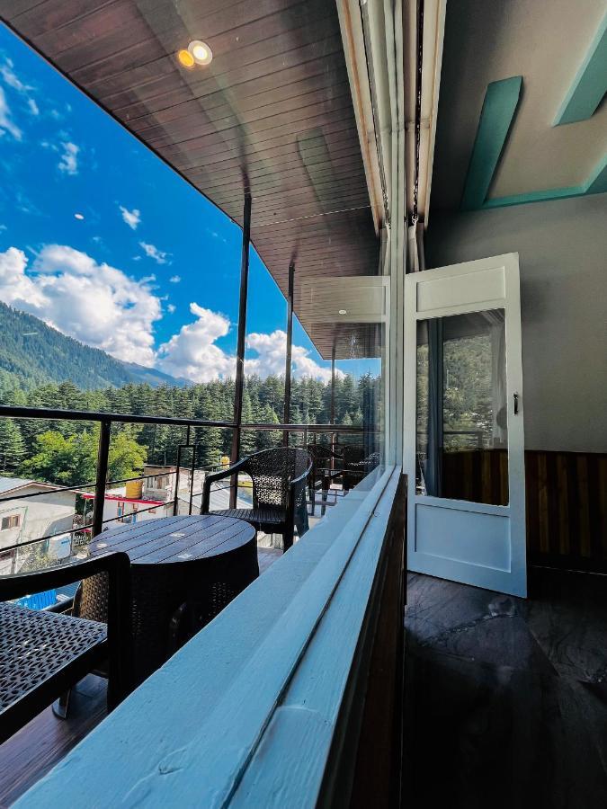Apple Flower With Balcony And Mountain View Manāli Exterior foto